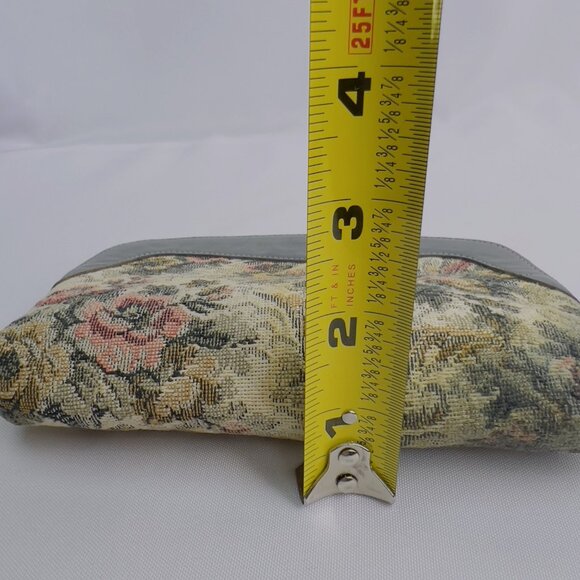 Vintage Floral Tapestry Cosmetic Case Change Purse Gray Leather Trim with Zipper - Picture 7 of 13